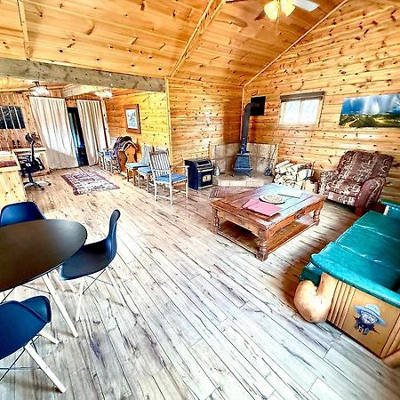 Aubin Sky Lodging At The Yl Ranch Savery Екстериор снимка