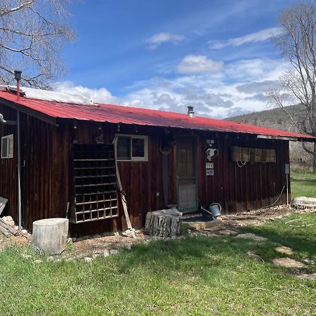 Aubin Sky Lodging At The Yl Ranch Savery Екстериор снимка