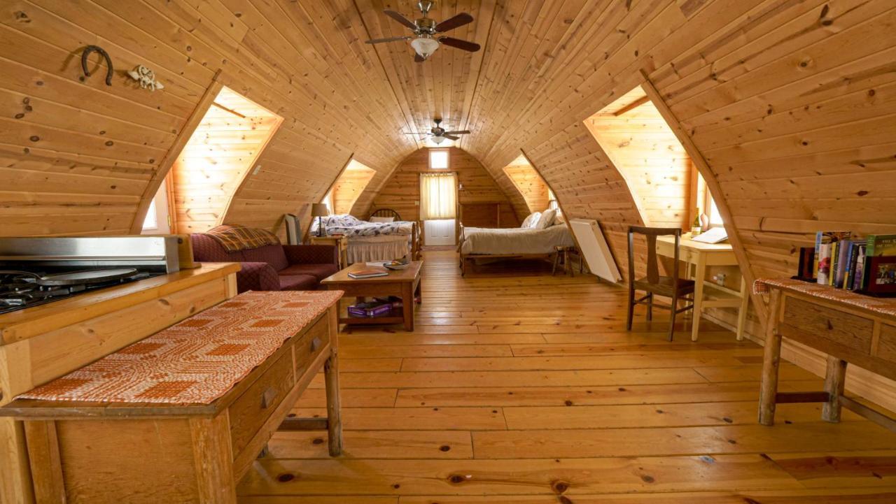 Aubin Sky Lodging At The Yl Ranch Savery Екстериор снимка
