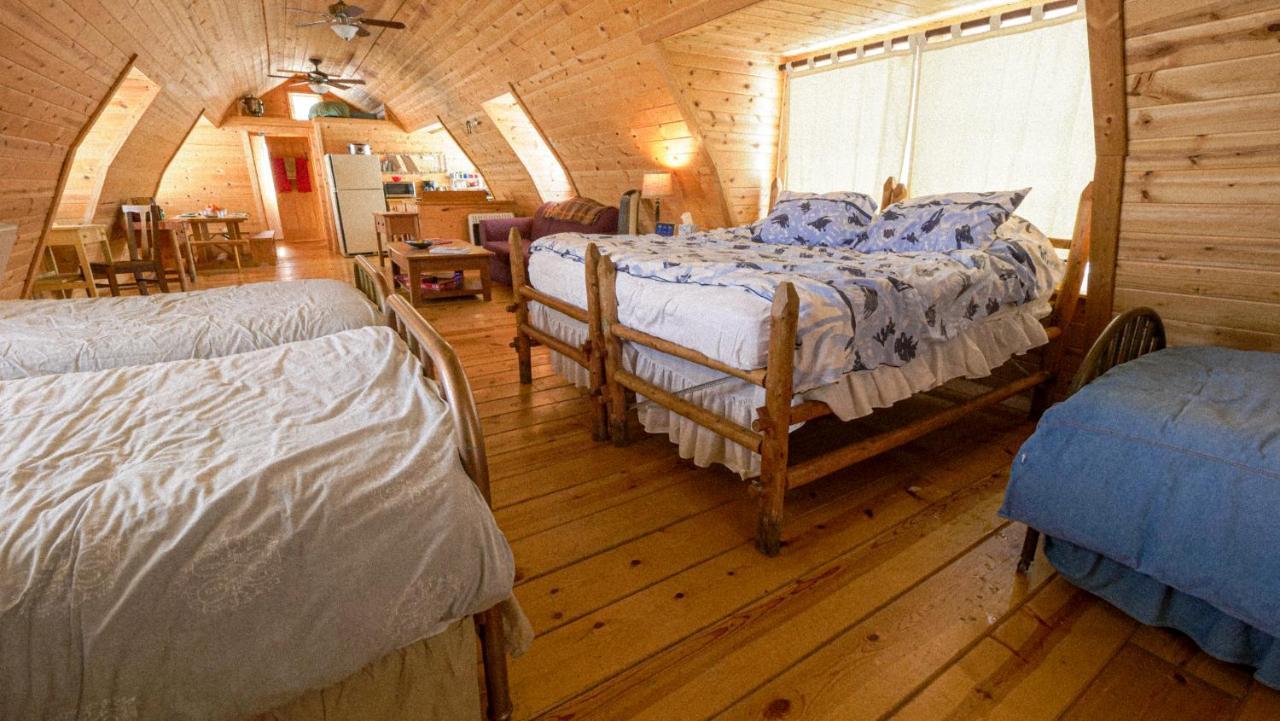 Aubin Sky Lodging At The Yl Ranch Savery Екстериор снимка
