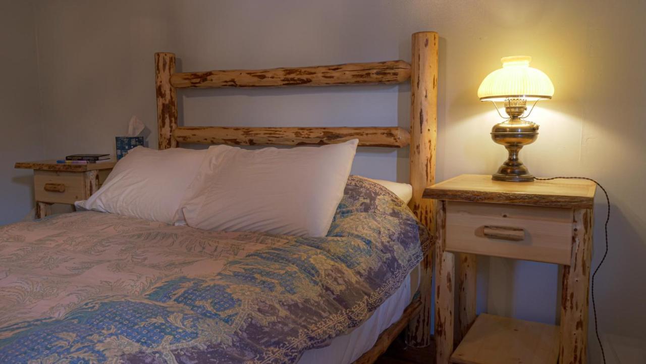 Aubin Sky Lodging At The Yl Ranch Savery Екстериор снимка