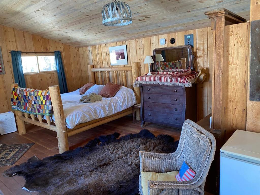 Aubin Sky Lodging At The Yl Ranch Savery Екстериор снимка