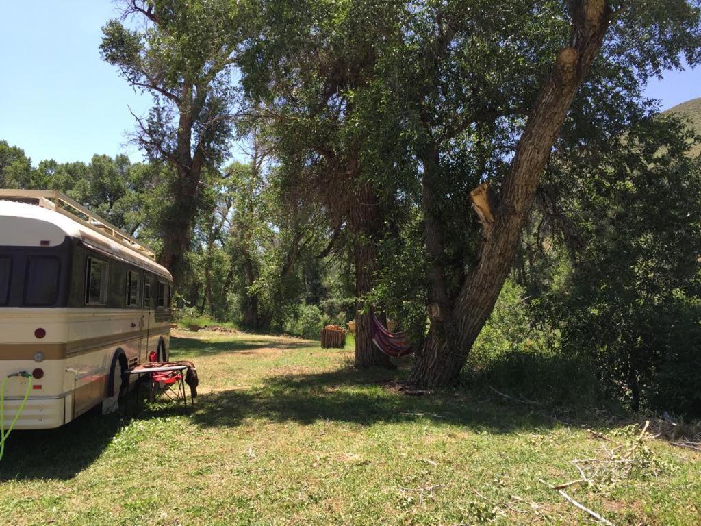 Aubin Sky Lodging At The Yl Ranch Savery Екстериор снимка