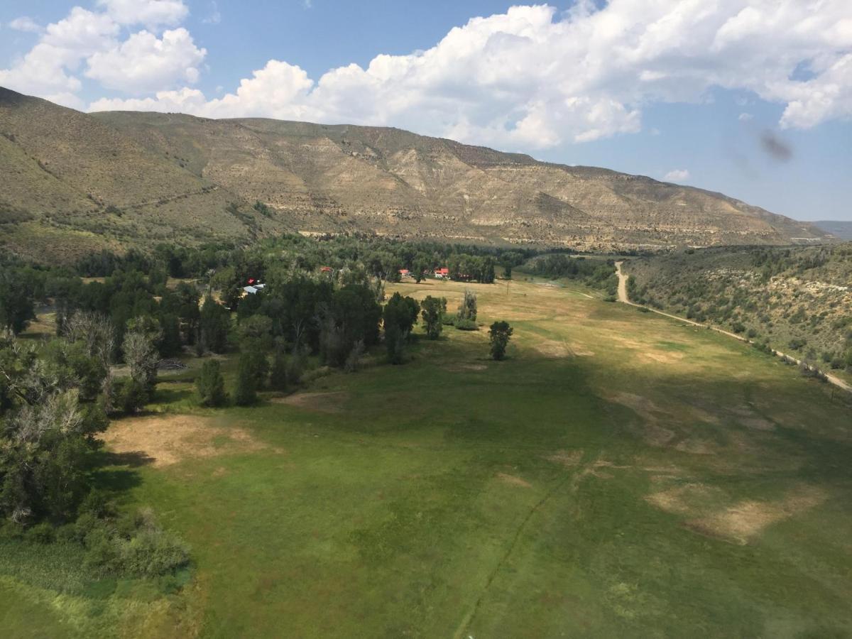 Aubin Sky Lodging At The Yl Ranch Savery Екстериор снимка