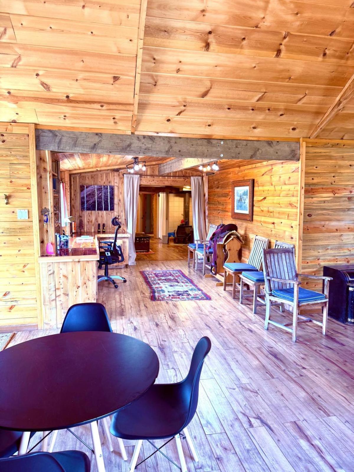 Aubin Sky Lodging At The Yl Ranch Savery Екстериор снимка