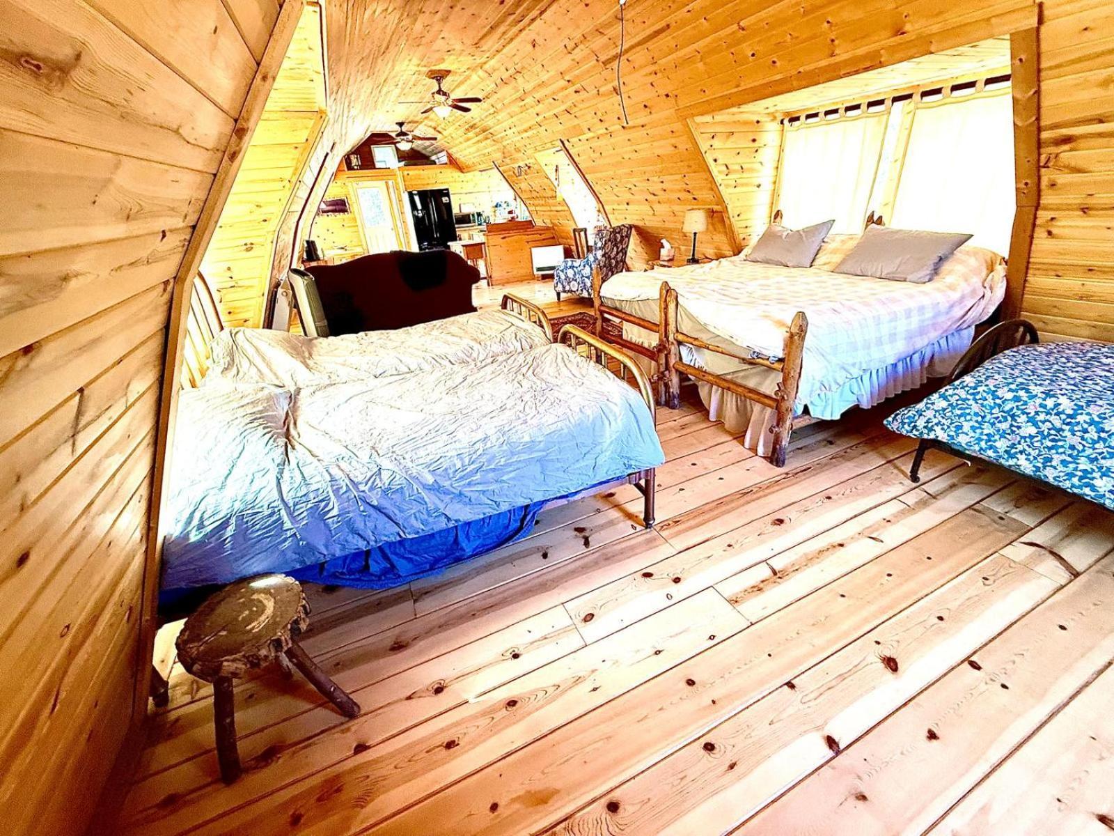 Aubin Sky Lodging At The Yl Ranch Savery Екстериор снимка