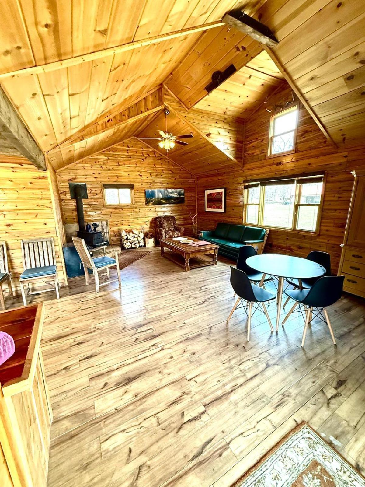 Aubin Sky Lodging At The Yl Ranch Savery Екстериор снимка